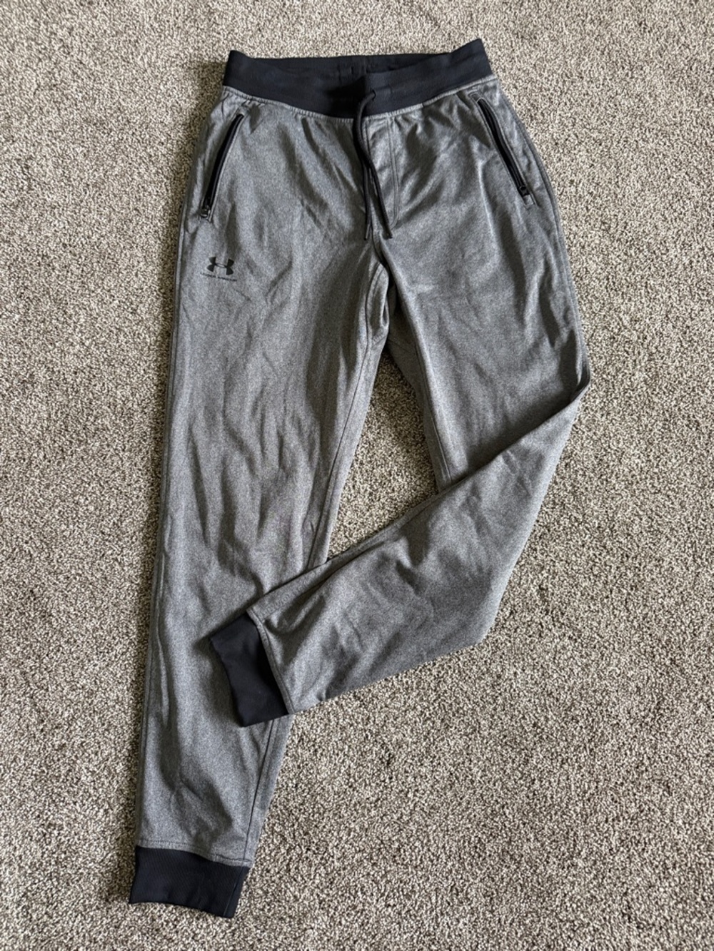 Men’s jogger under armour